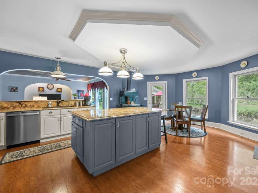 235 Kinder Lane, Canton, NC 28716.  MLS# CAR4270406, YatesRealty ID 24407. 