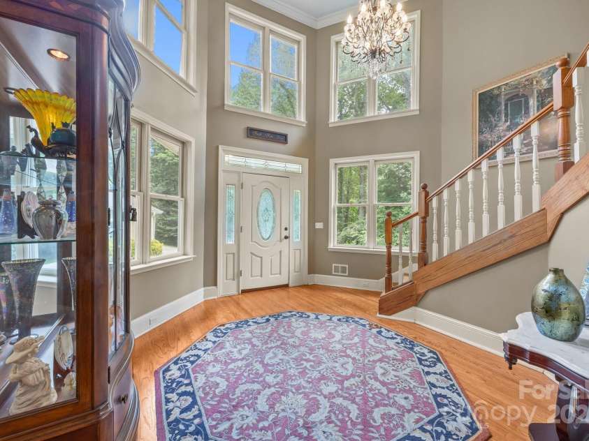 235 Kinder Lane, Canton, NC 28716.  MLS# CAR4270406, YatesRealty ID 24407. 