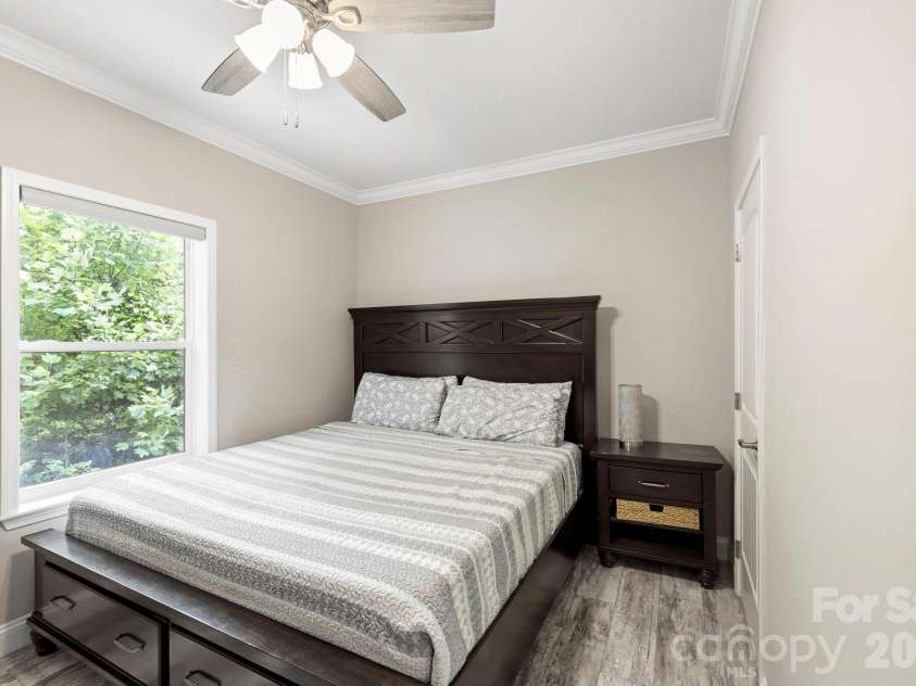 311 Charming Lane, Hendersonville, NC 28792.  MLS# CAR4384308, YatesRealty ID 24407. 