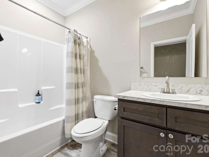 311 Charming Lane, Hendersonville, NC 28792.  MLS# CAR4384308, YatesRealty ID 24407. 