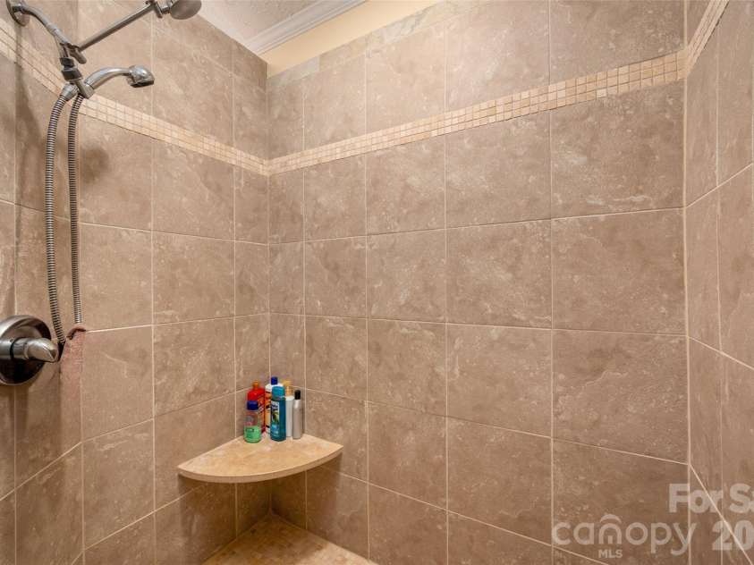2504 Cottage Lane, Liberty Hill, SC 29074.  MLS# CAR4380286, YatesRealty ID 24408. 2nd Suite