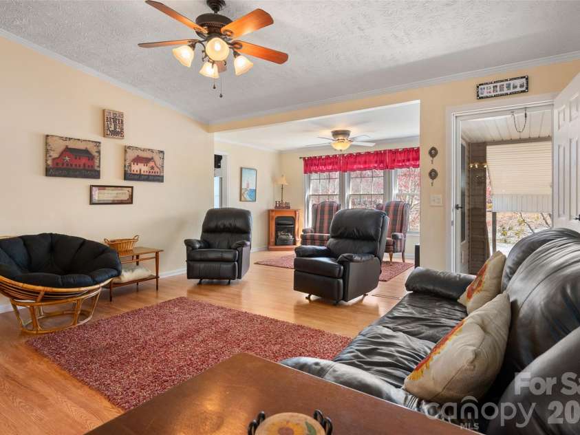 2504 Cottage Lane, Liberty Hill, SC 29074.  MLS# CAR4380286, YatesRealty ID 24408. 