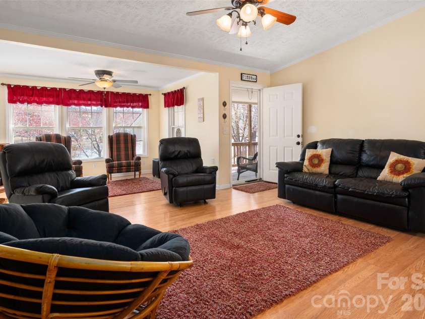 2504 Cottage Lane, Liberty Hill, SC 29074.  MLS# CAR4380286, YatesRealty ID 24408. 