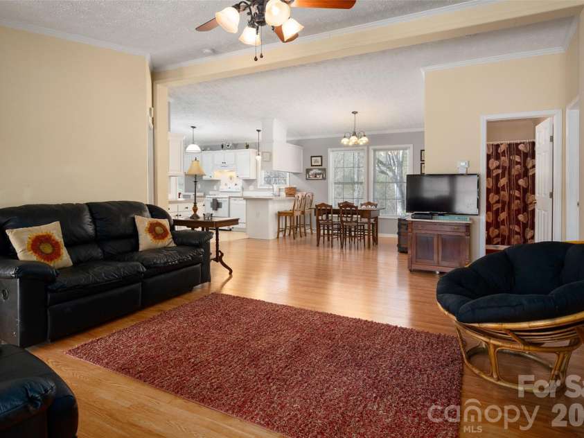 2504 Cottage Lane, Liberty Hill, SC 29074.  MLS# CAR4380286, YatesRealty ID 24408. 