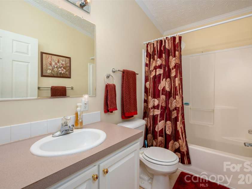 2504 Cottage Lane, Liberty Hill, SC 29074.  MLS# CAR4380286, YatesRealty ID 24408. 