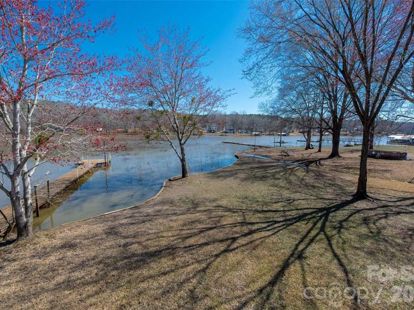 2504 Cottage Lane, Liberty Hill, SC 29074.  MLS# CAR4380286, YatesRealty ID 24408. 