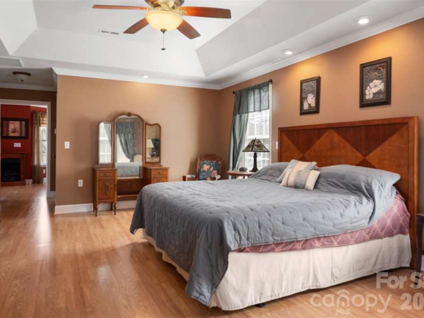 2504 Cottage Lane, Liberty Hill, SC 29074.  MLS# CAR4380286, YatesRealty ID 24408. Primary Suite