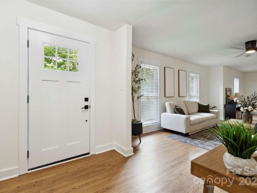 3801 Rea Road, Charlotte, NC 28226.  MLS# CAR4265177, YatesRealty ID 24408. 