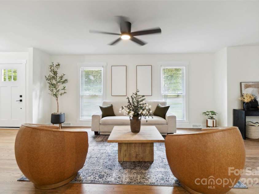 3801 Rea Road, Charlotte, NC 28226.  MLS# CAR4265177, YatesRealty ID 24408. 