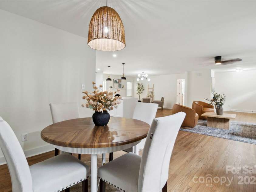 3801 Rea Road, Charlotte, NC 28226.  MLS# CAR4265177, YatesRealty ID 24408. 