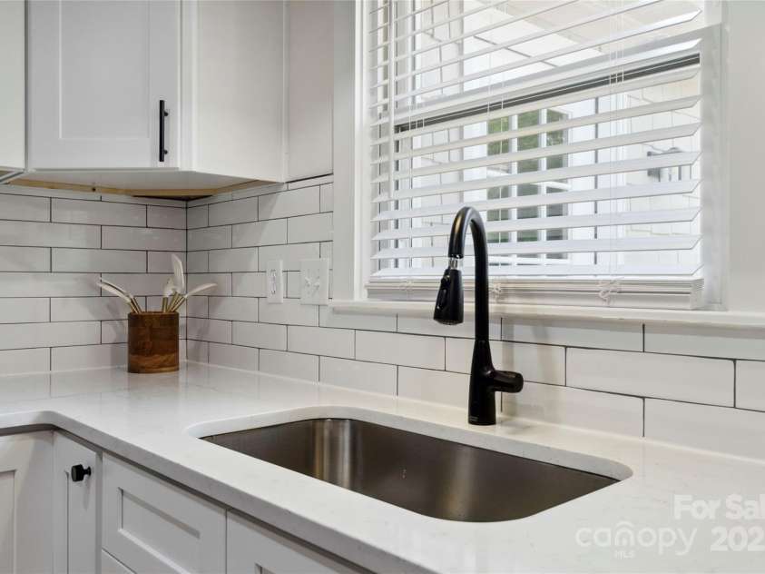 3801 Rea Road, Charlotte, NC 28226.  MLS# CAR4265177, YatesRealty ID 24408. 