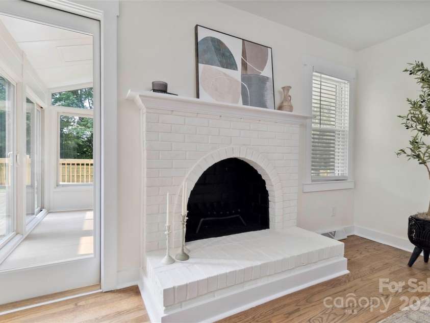 3801 Rea Road, Charlotte, NC 28226.  MLS# CAR4265177, YatesRealty ID 24408. 