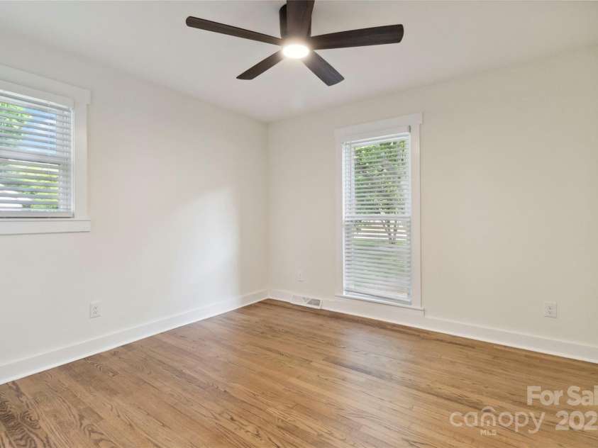 3801 Rea Road, Charlotte, NC 28226.  MLS# CAR4265177, YatesRealty ID 24408. 