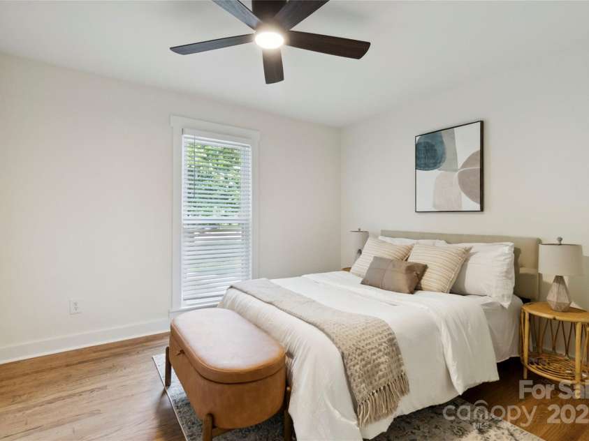 3801 Rea Road, Charlotte, NC 28226.  MLS# CAR4265177, YatesRealty ID 24408. 