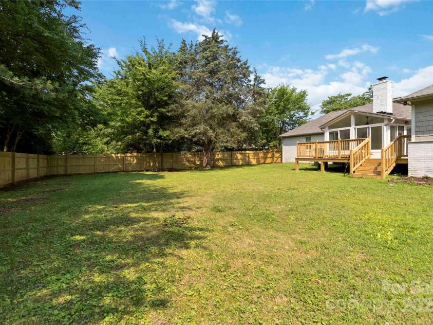 3801 Rea Road, Charlotte, NC 28226.  MLS# CAR4265177, YatesRealty ID 24408. 