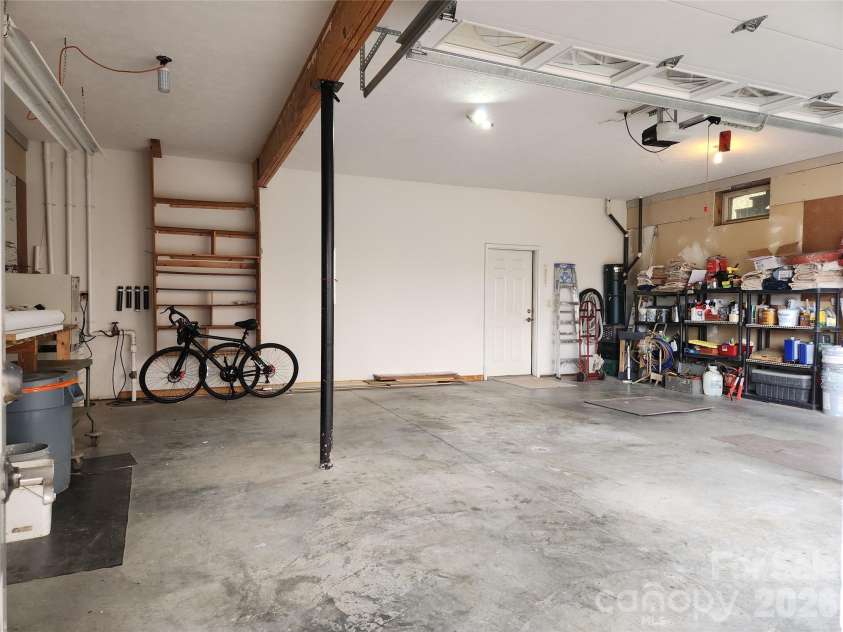 1510 Chestnut Gap Road, Hendersonville, NC 28792.  MLS# CAR4314320, YatesRealty ID 24409. 