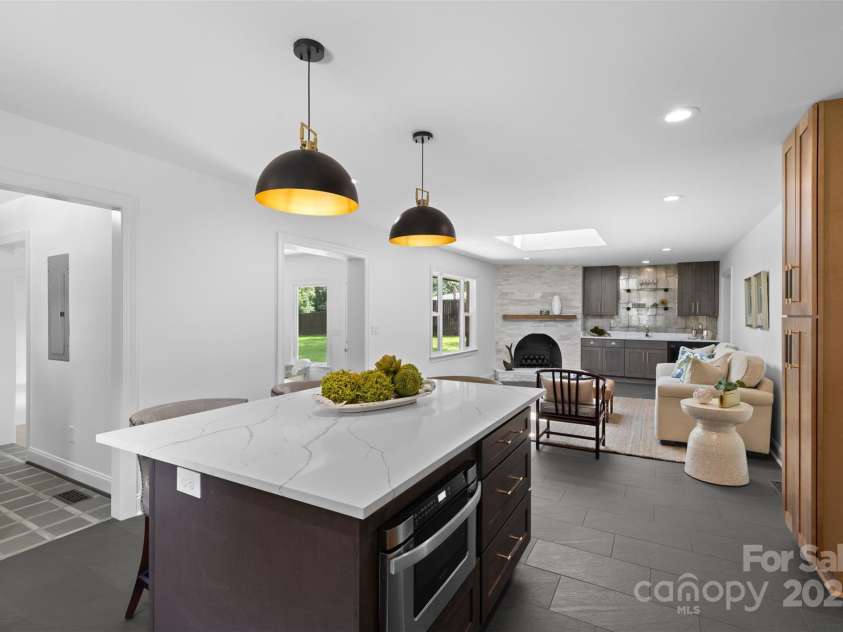 3701 Table Rock Road, Charlotte, NC 28226.  MLS# CAR4271822, YatesRealty ID 24409. 