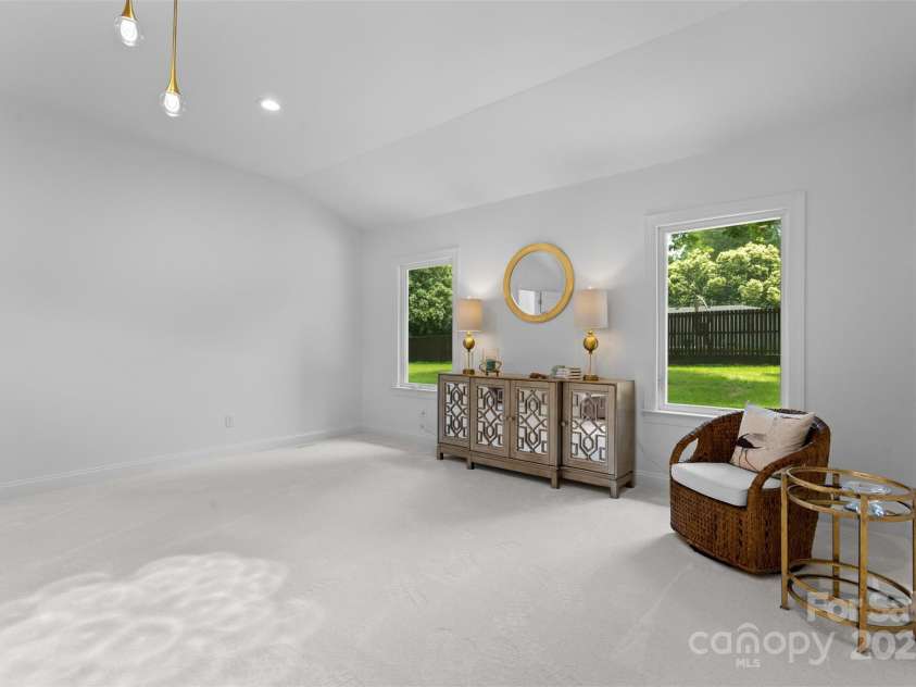 3701 Table Rock Road, Charlotte, NC 28226.  MLS# CAR4271822, YatesRealty ID 24409. 