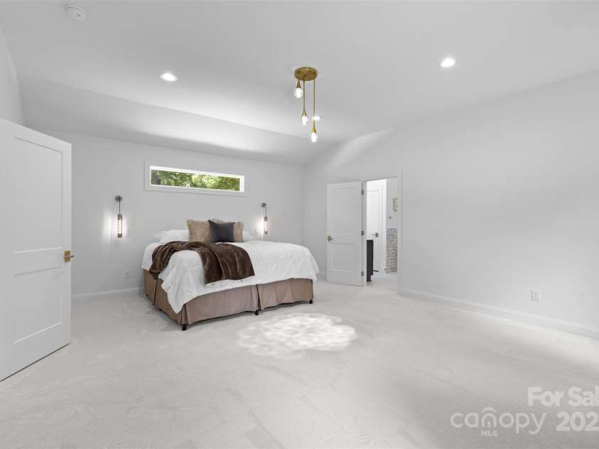 3701 Table Rock Road, Charlotte, NC 28226.  MLS# CAR4271822, YatesRealty ID 24409. 