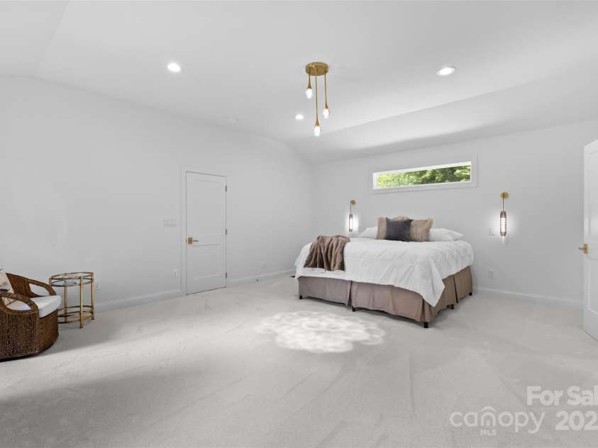 3701 Table Rock Road, Charlotte, NC 28226.  MLS# CAR4271822, YatesRealty ID 24409. 