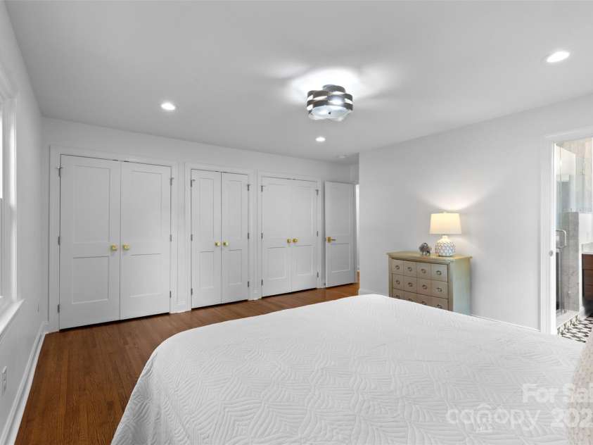 3701 Table Rock Road, Charlotte, NC 28226.  MLS# CAR4271822, YatesRealty ID 24409. 