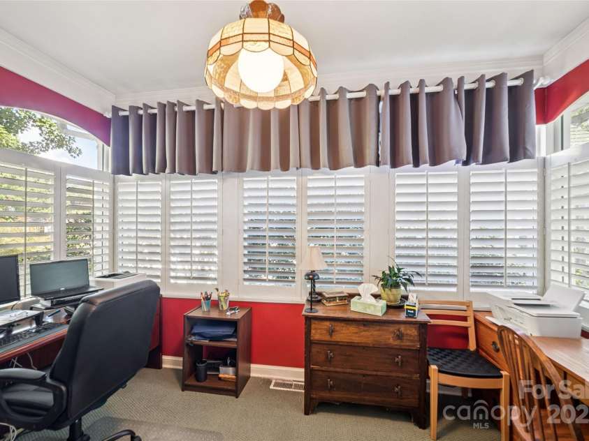 311 6th Avenue, Gastonia, NC 28052.  MLS# CAR4305304, YatesRealty ID 2441. 