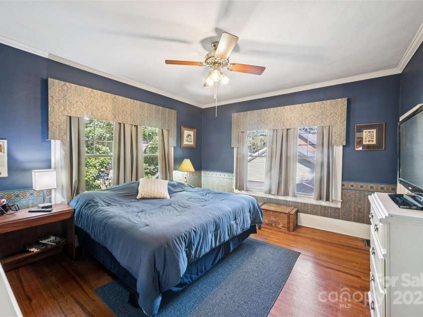 311 6th Avenue, Gastonia, NC 28052.  MLS# CAR4305304, YatesRealty ID 2441. 