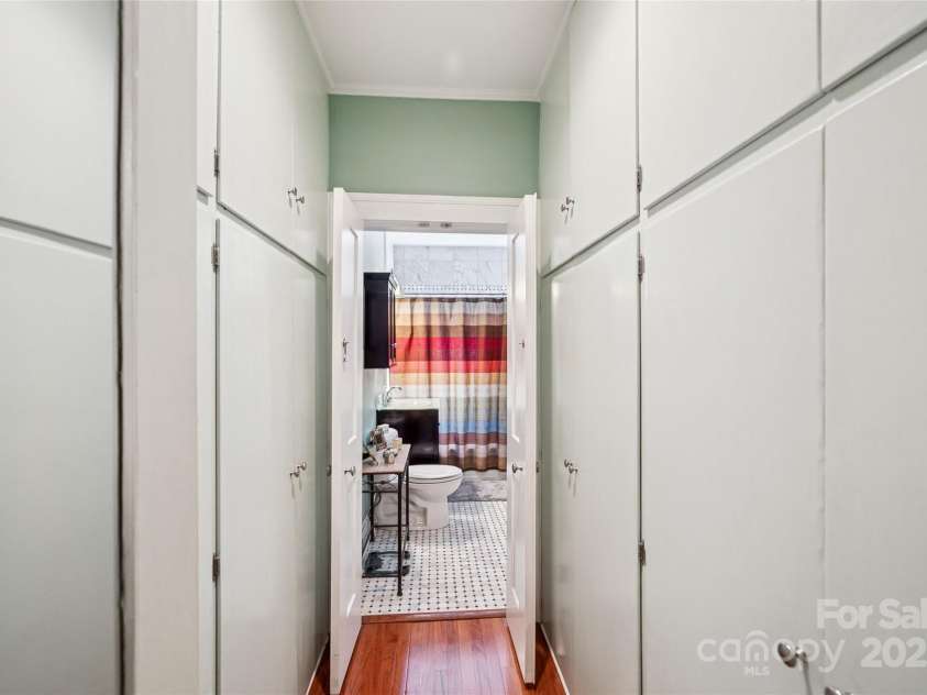 311 6th Avenue, Gastonia, NC 28052.  MLS# CAR4305304, YatesRealty ID 2441. 