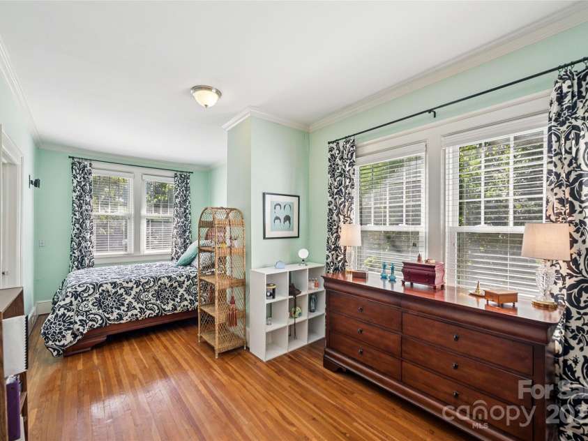 311 6th Avenue, Gastonia, NC 28052.  MLS# CAR4305304, YatesRealty ID 2441. 