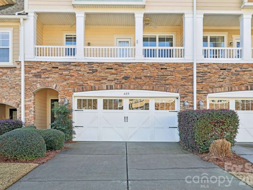 609 Sunfish Lane, Fort Mill, SC 29708.  MLS# CAR4347572, YatesRealty ID 2441. 