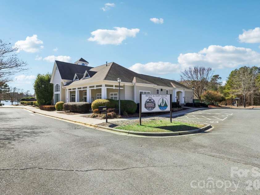 609 Sunfish Lane, Fort Mill, SC 29708.  MLS# CAR4347572, YatesRealty ID 2441. 