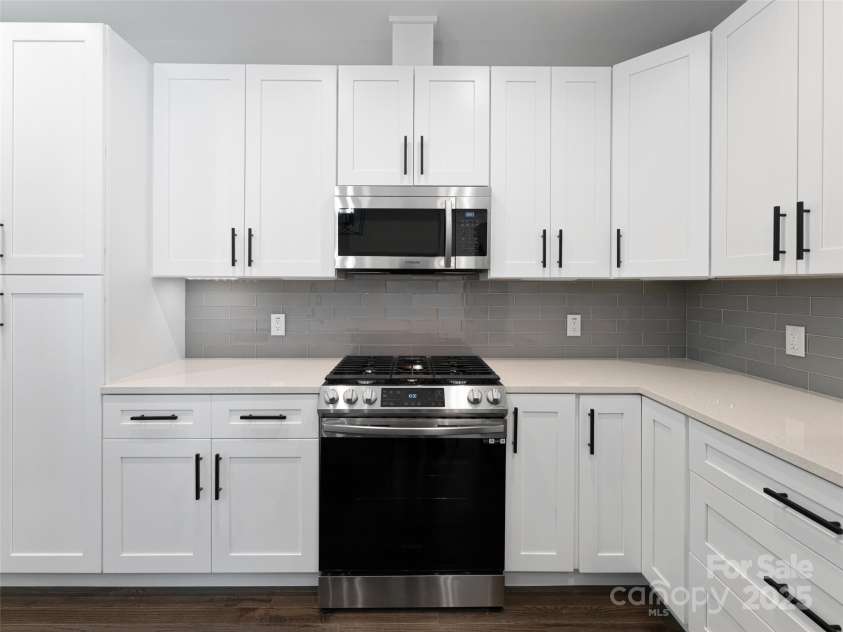 8 Craven Hill Circle, Black Mountain, NC 28711.  MLS# CAR4167455, YatesRealty ID 2441. 