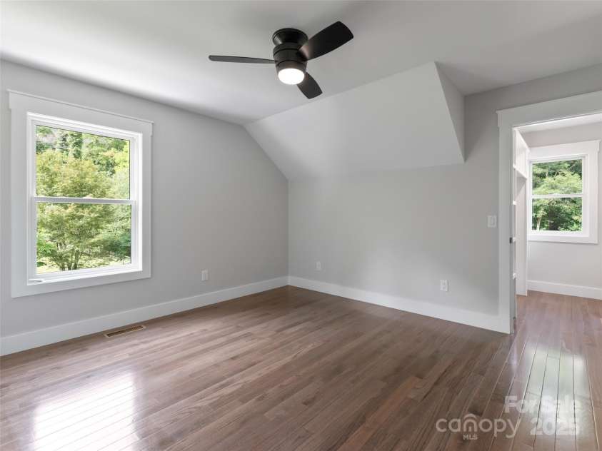 8 Craven Hill Circle, Black Mountain, NC 28711.  MLS# CAR4167455, YatesRealty ID 2441. 