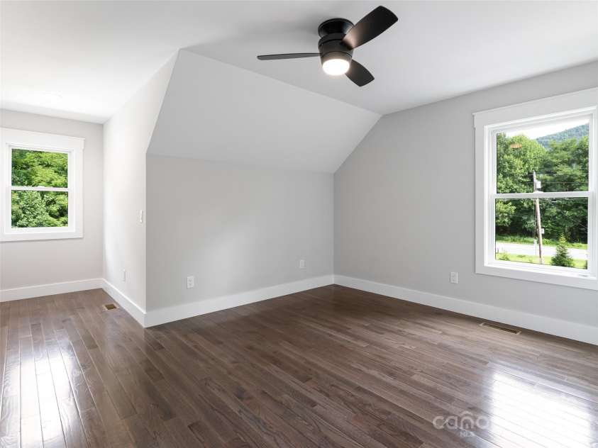 8 Craven Hill Circle, Black Mountain, NC 28711.  MLS# CAR4167455, YatesRealty ID 2441. 