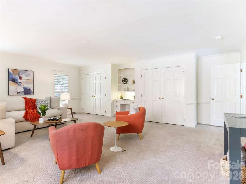 5239 Winding Brook Road, Charlotte, NC 28226.  MLS# CAR4366118, YatesRealty ID 24410. 