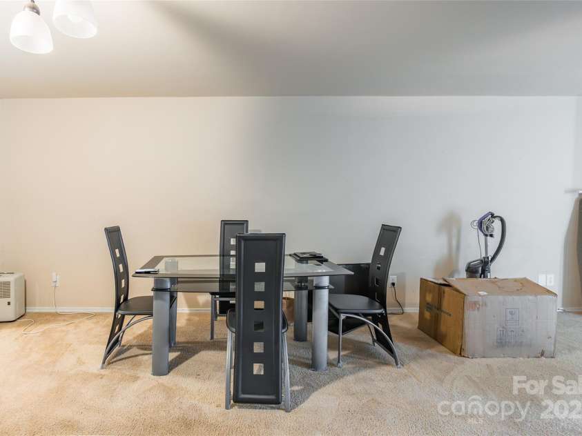 315 River Clay Road, Fort Mill, SC 29708.  MLS# CAR4277820, YatesRealty ID 24411. Dining area