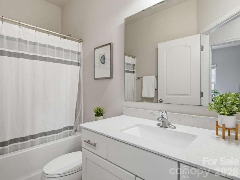1038 Doveridge Street, Charlotte, NC 28273.  MLS# CAR4380739, YatesRealty ID 24412. Upper level full bath