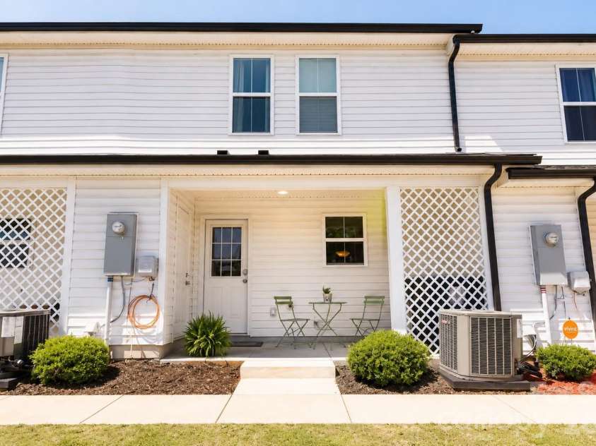 650 Cemetery Street, Salisbury, NC 28144.  MLS# CAR4383922, YatesRealty ID 24413. Back entrance