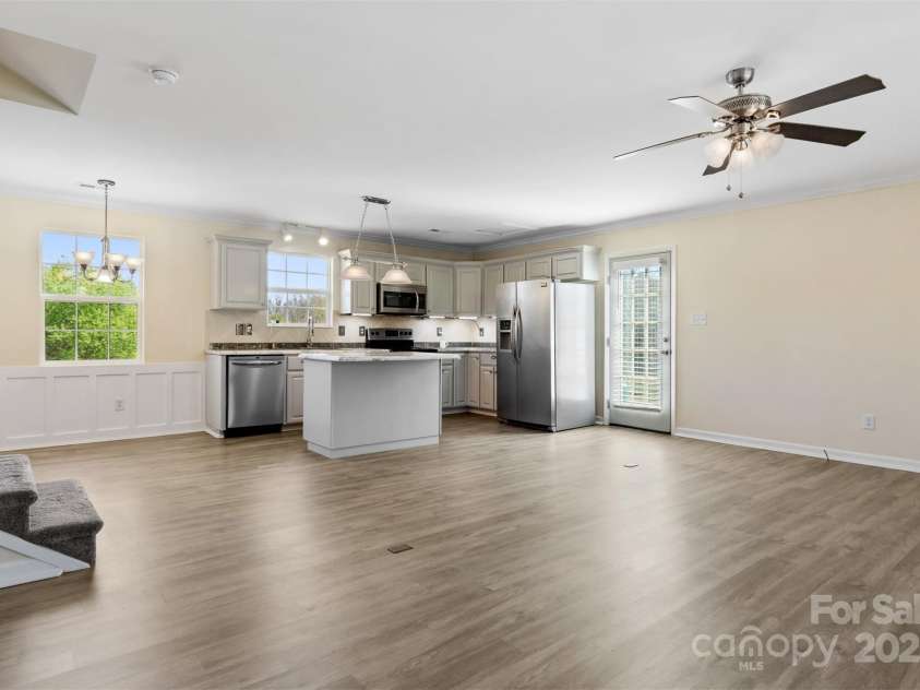 2948 Christy Leigh Drive, Newton, NC 28658.  MLS# CAR4242372, YatesRealty ID 24414. 