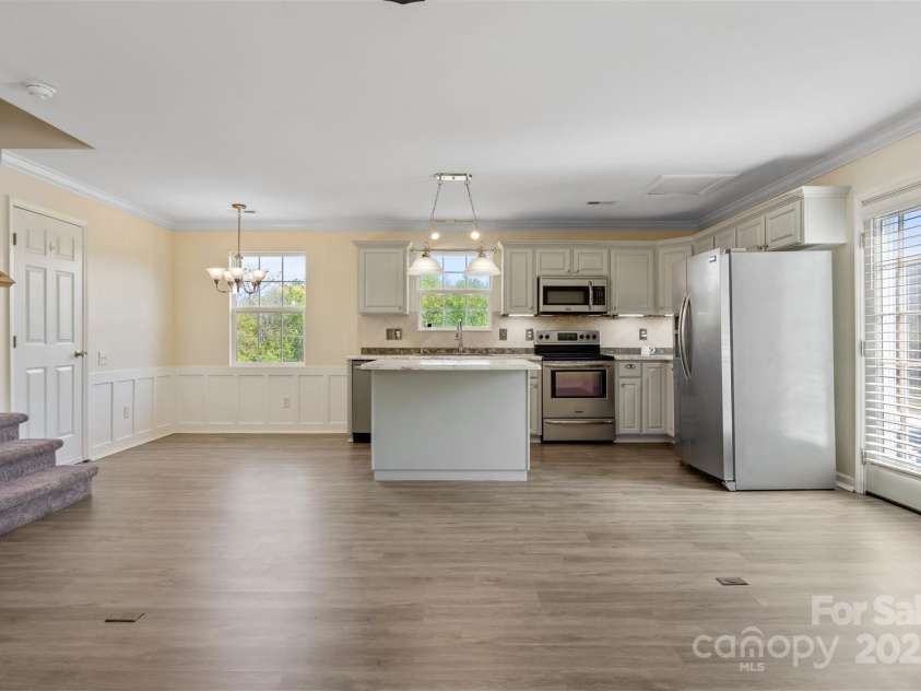 2948 Christy Leigh Drive, Newton, NC 28658.  MLS# CAR4242372, YatesRealty ID 24414. 