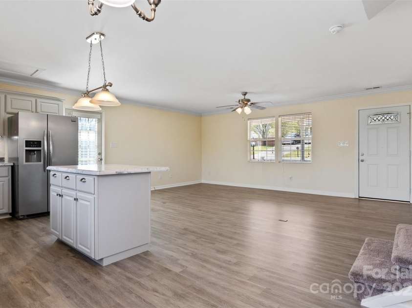 2948 Christy Leigh Drive, Newton, NC 28658.  MLS# CAR4242372, YatesRealty ID 24414. 