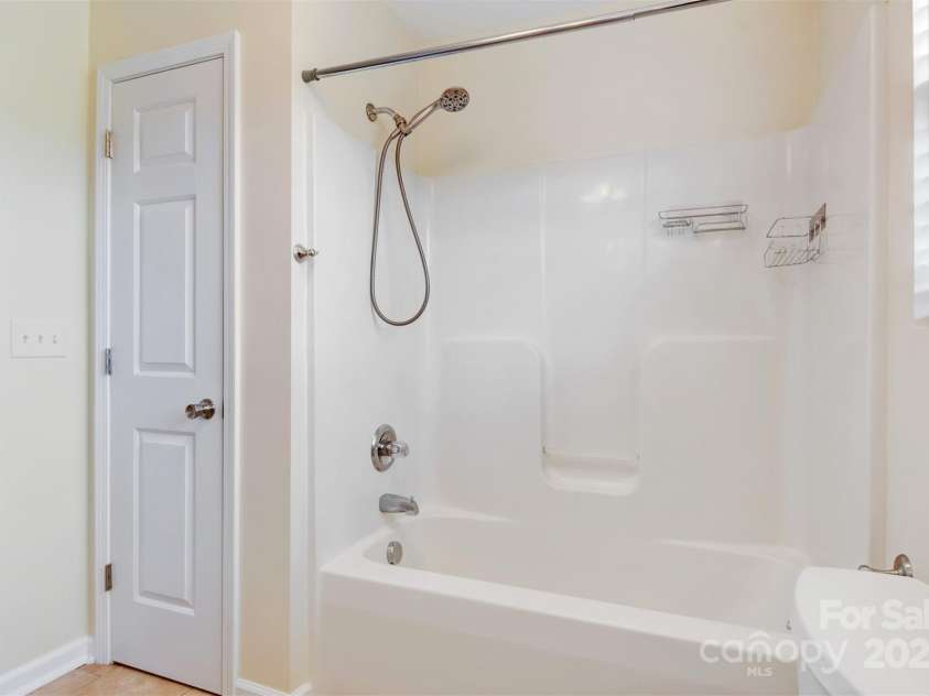 2948 Christy Leigh Drive, Newton, NC 28658.  MLS# CAR4242372, YatesRealty ID 24414. 