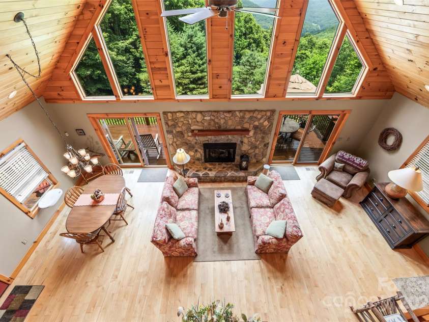 44 Black Bear Lane, Whittier, NC 28789.  MLS# CAR4272614, YatesRealty ID 24415. 