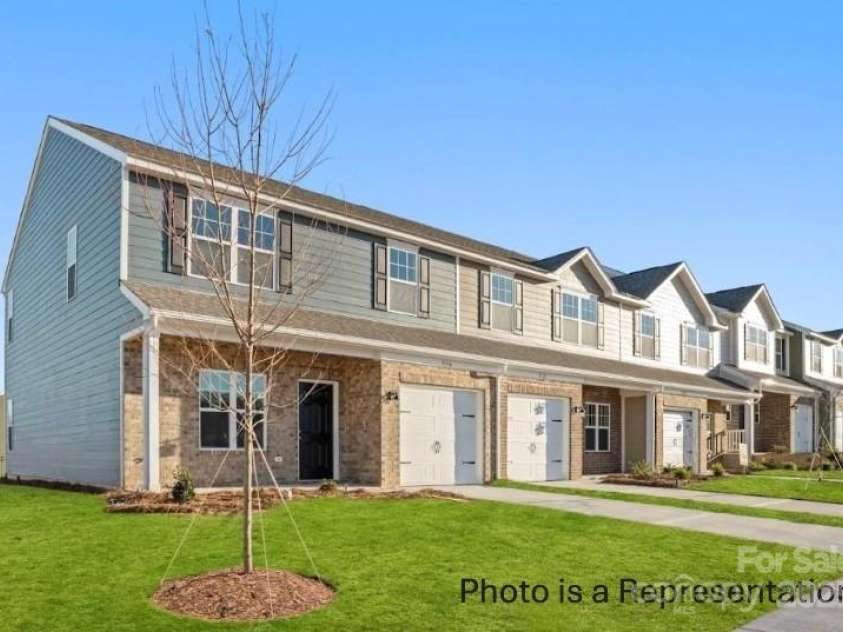 5142 Tommy Lane, Stanley, NC 28164.  MLS# CAR4263746, YatesRealty ID 24417. Parkside 1 Car Garage Townhome Autumn Brook