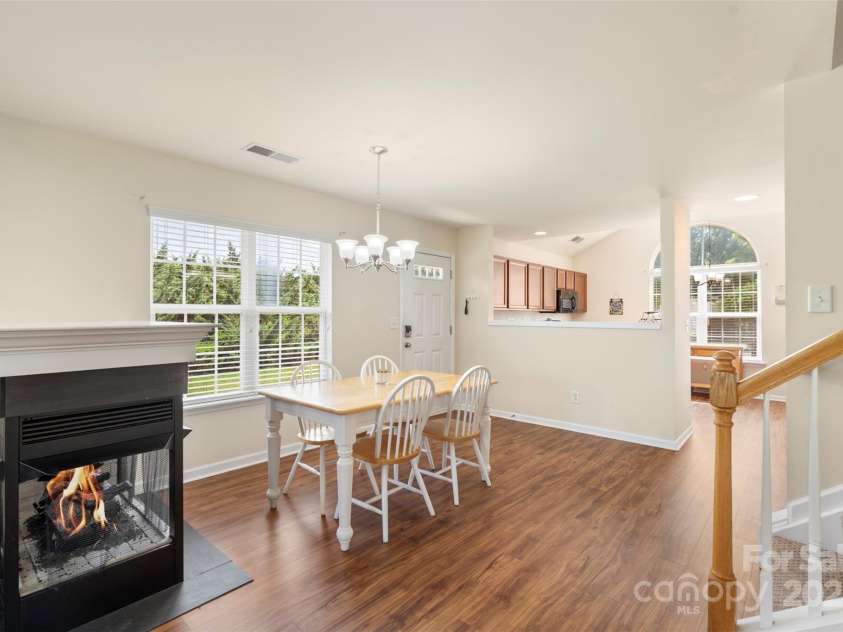 825 Rock Lake Glen, Fort Mill, SC 29715.  MLS# CAR4274100, YatesRealty ID 24418. 