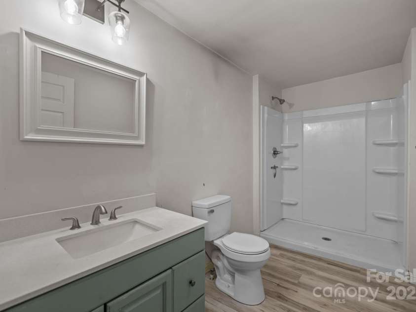 1632 Beulah Church Road, Matthews, NC 28104.  MLS# CAR4328446, YatesRealty ID 24419. 