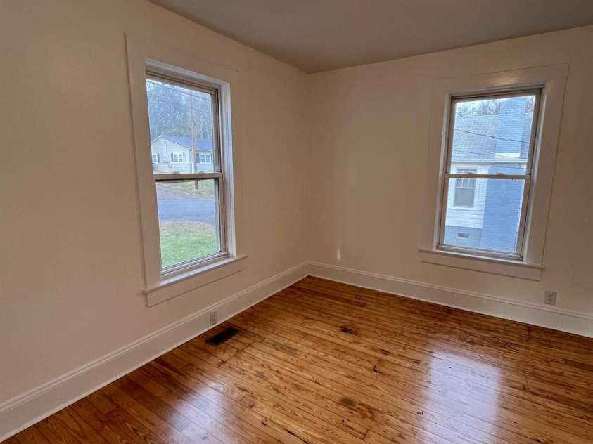 120 3rd Avenue, Conover, NC 28613.  MLS# CAR4222608, YatesRealty ID 2442. 