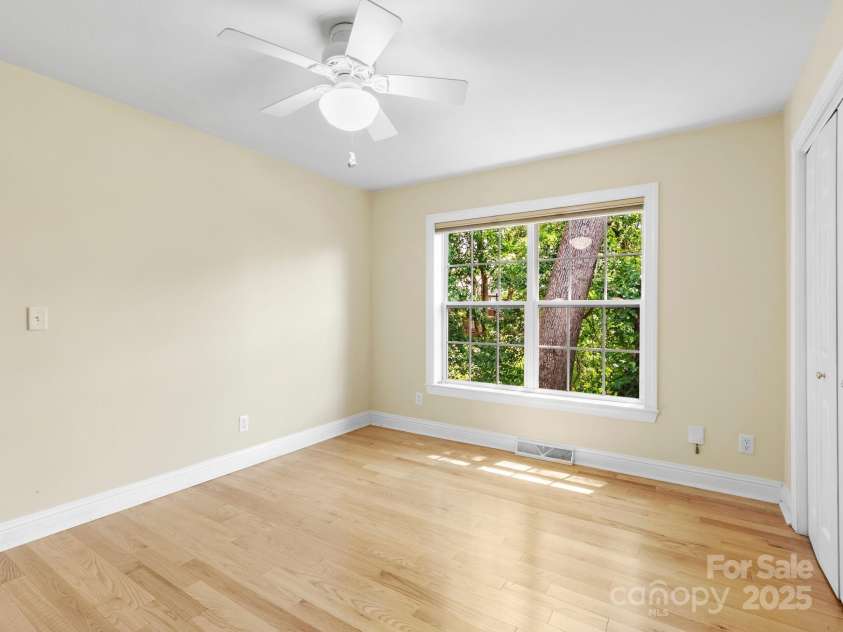 44 5th Avenue, Asheville, NC 28806.  MLS# CAR4273376, YatesRealty ID 24420. Bedroom 3