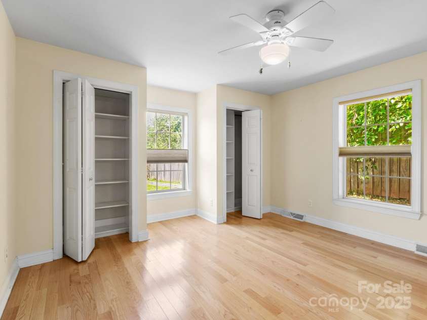 44 5th Avenue, Asheville, NC 28806.  MLS# CAR4273376, YatesRealty ID 24420. Primary