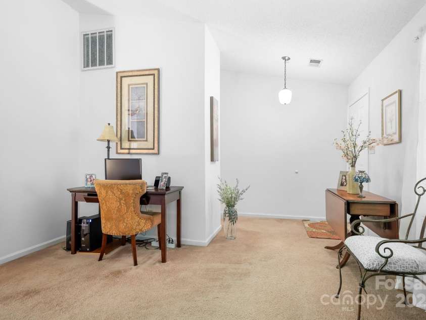 6601 Charlotte Highway, York, SC 29745.  MLS# CAR4274584, YatesRealty ID 24421. 